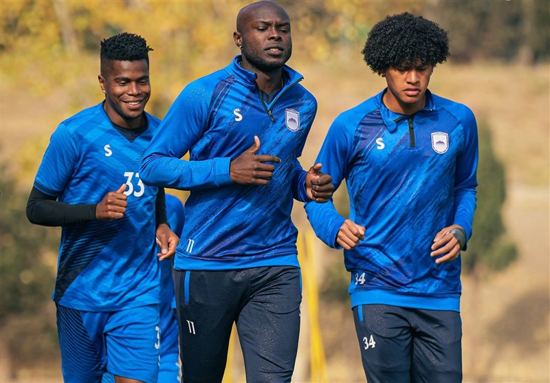 1404092117074944435018904 تیم فوتبال چادرملو ,