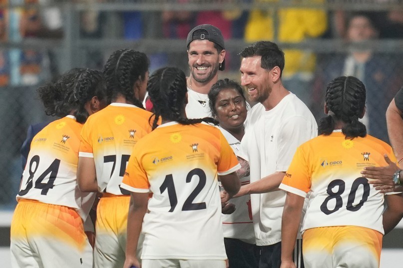 14040925151544134350580510 لیونل مسی ,