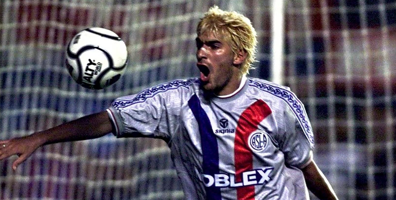 2025-12-08_045949 سباستین آبرو در سن لورنزو