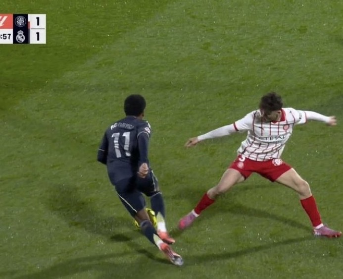 20251201_031252 صحنه جنجالی بازی رئال مادرید و ژیرونا