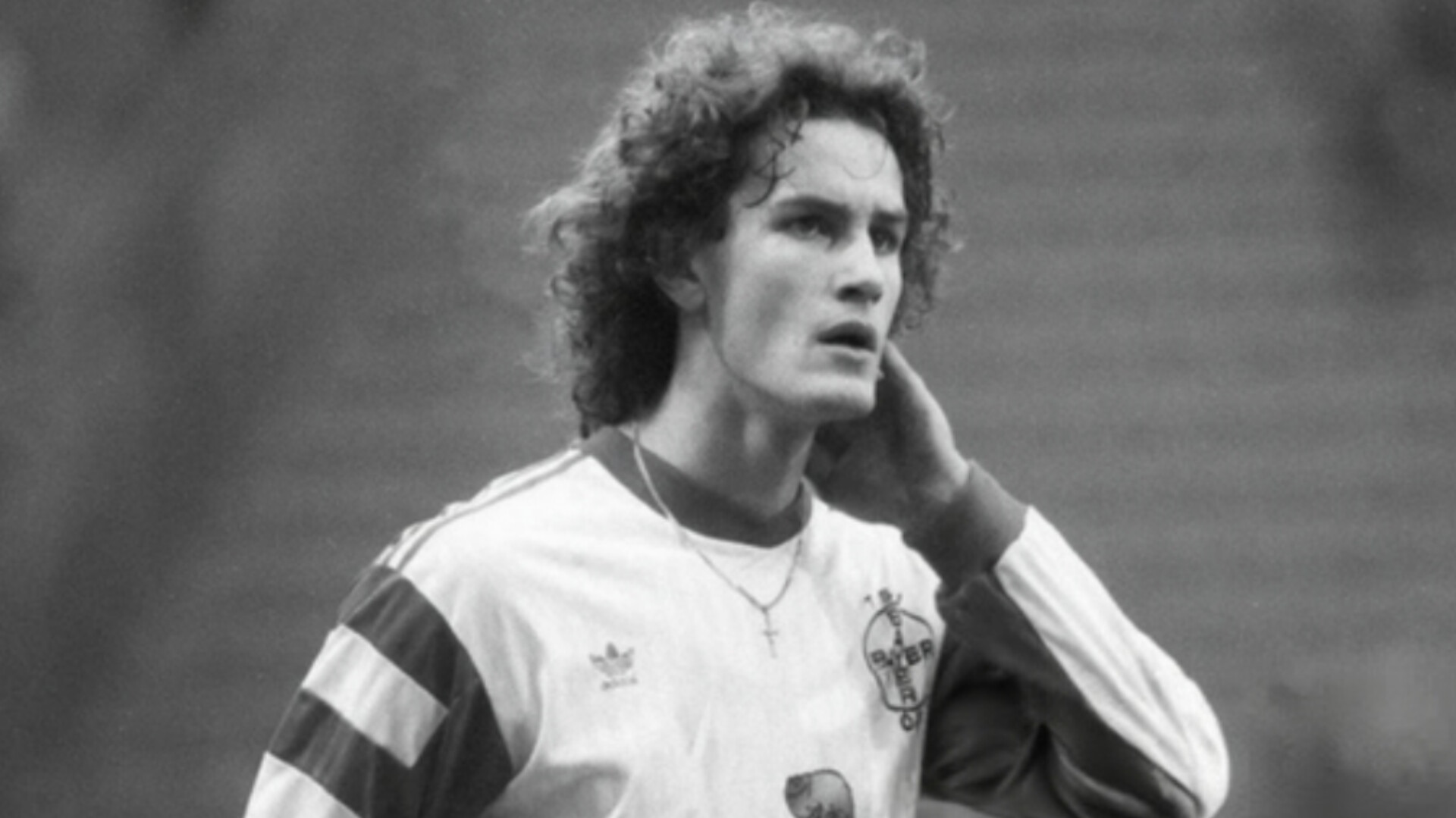 20251218_025913845 هایکو هرلیش در لورکوزن