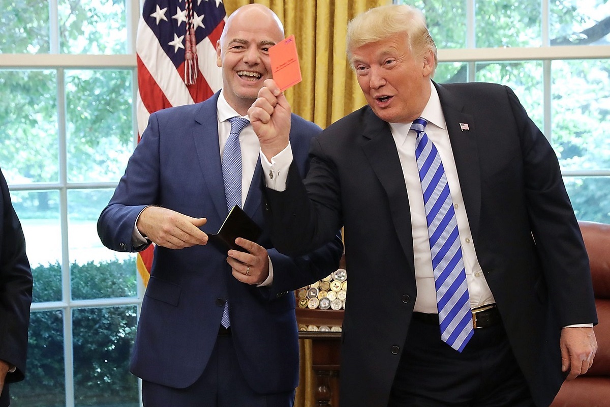 صادر نشدن ویزای ایرانیها با کارت قرمز اهدایی اینفانتینو به ترامپ/ رسوایی فیفا با تغییر موضع آشکار آمریکا در قبال تیم ملی صادر نشدن ویزای ایرانیها با کارت قرمز اهدایی اینفانتینو به ترامپ/ رسوایی فیفا با تغییر موضع آشکار آمریکا در قبال تیم ملی