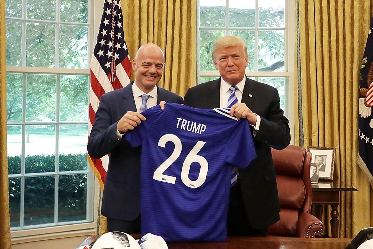 صادر نشدن ویزای ایرانیها با کارت قرمز اهدایی اینفانتینو به ترامپ/ رسوایی فیفا با تغییر موضع آشکار آمریکا در قبال تیم ملی صادر نشدن ویزای ایرانیها با کارت قرمز اهدایی اینفانتینو به ترامپ/ رسوایی فیفا با تغییر موضع آشکار آمریکا در قبال تیم ملی