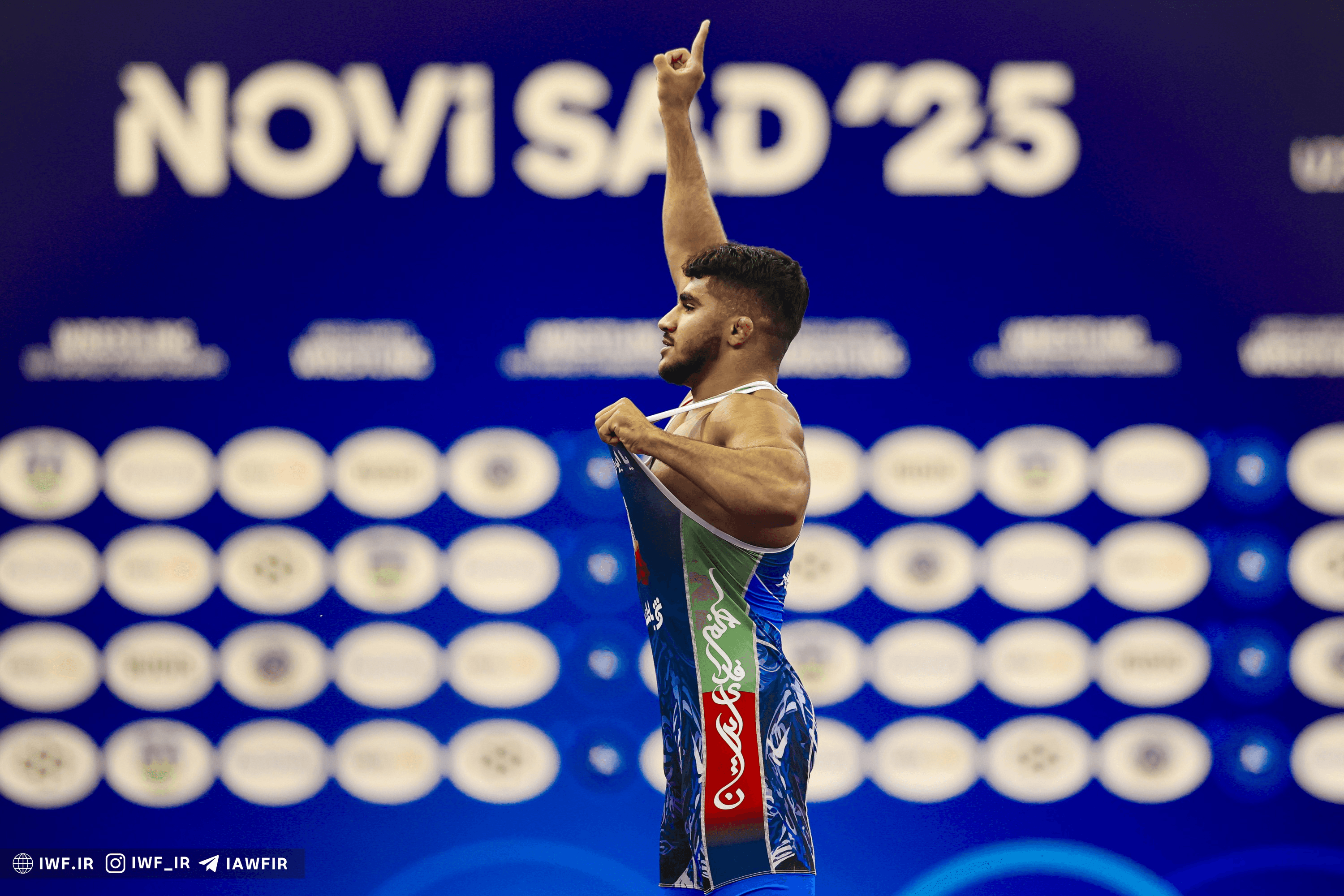 2182742_799-1 نابغه ایرانی در صدر کشتی فرنگی جهان