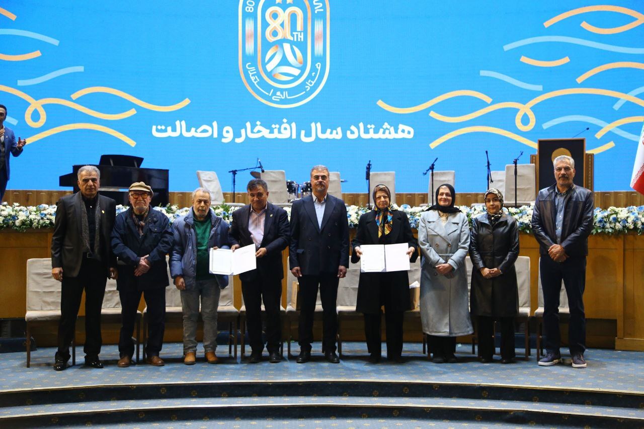 مدیران شریعت در مدار بریز و بپاش؛ استقلال جشن میخواست یا زیرساخت؟ مدیران شریعت در مدار بریز و بپاش؛ استقلال جشن میخواست یا زیرساخت؟