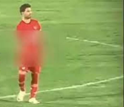 شجاع از چه ناراحت است؟ مگر به دستور دکتر کشاله را ماساژ نمی دادی؟!