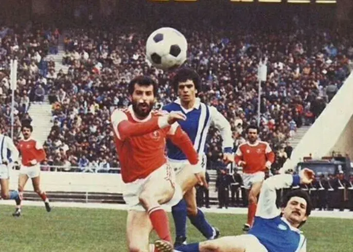 تصاویری ماندگار از دربی بین پرسپولیس و استقلال در دهه 1370و 1380