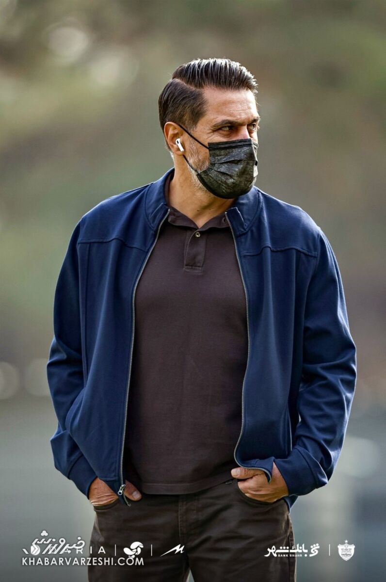 414304 ۳ ستاره کلیدی پرسپولیس به استقلال میرسند؟/ یک نفر قبل دربی جدا شد و رفت! +عکس