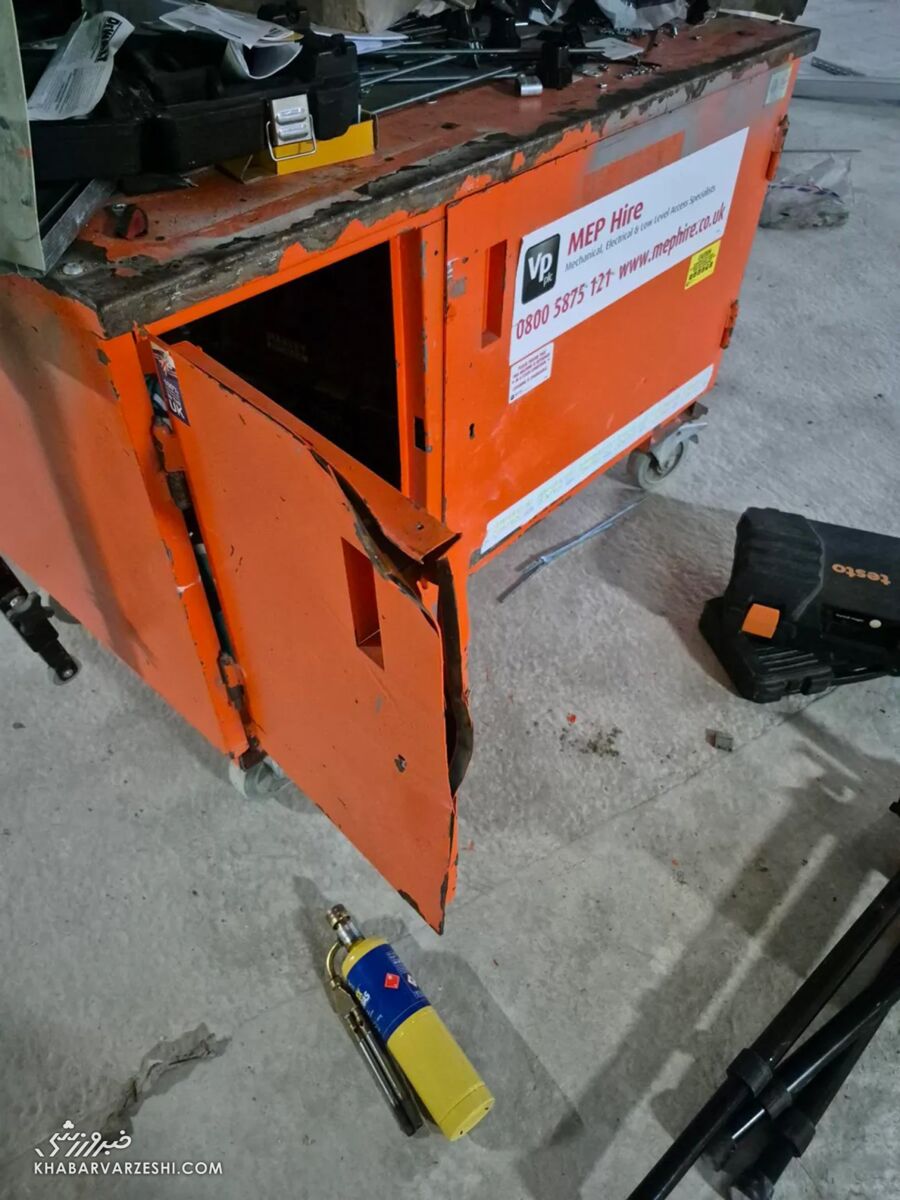 414471 سرقت ابزارهای دهها کارگر تیم مرسدس بنز