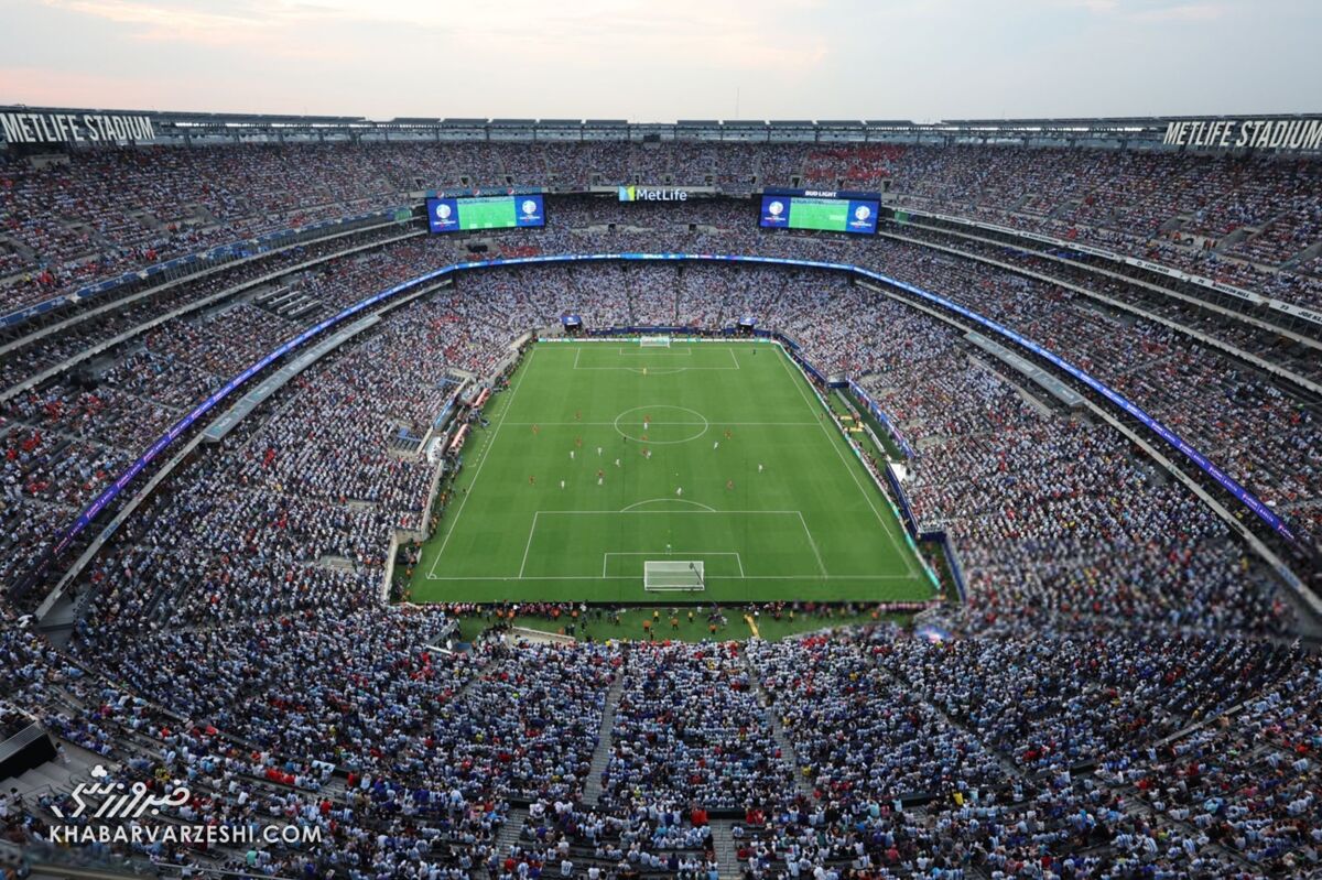 415032 استادیوم متلایف