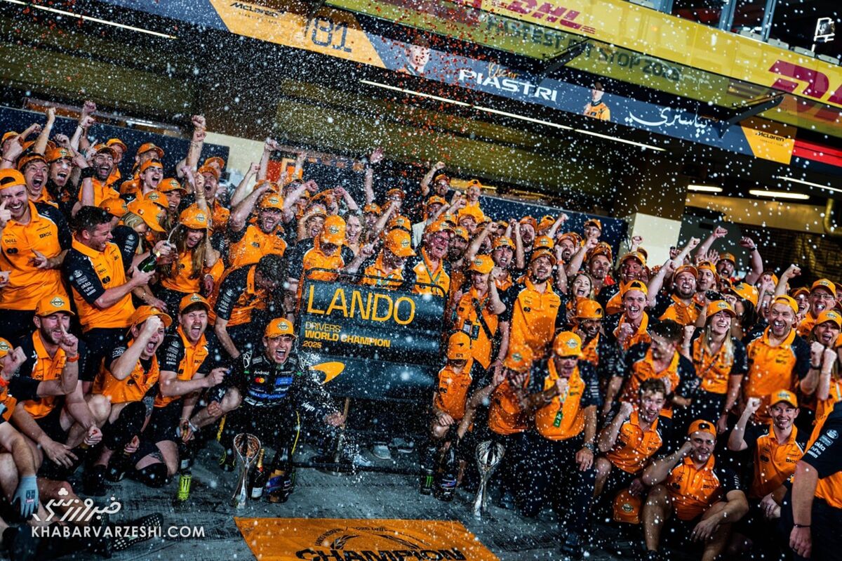 415428 خوشحالی تیم مکلارن به دلیل قهرمانی لاندو نوریس