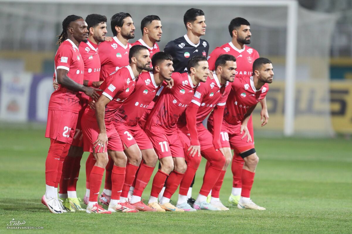 415492 عکس تیمی پرسپولیس مقابل پیکان