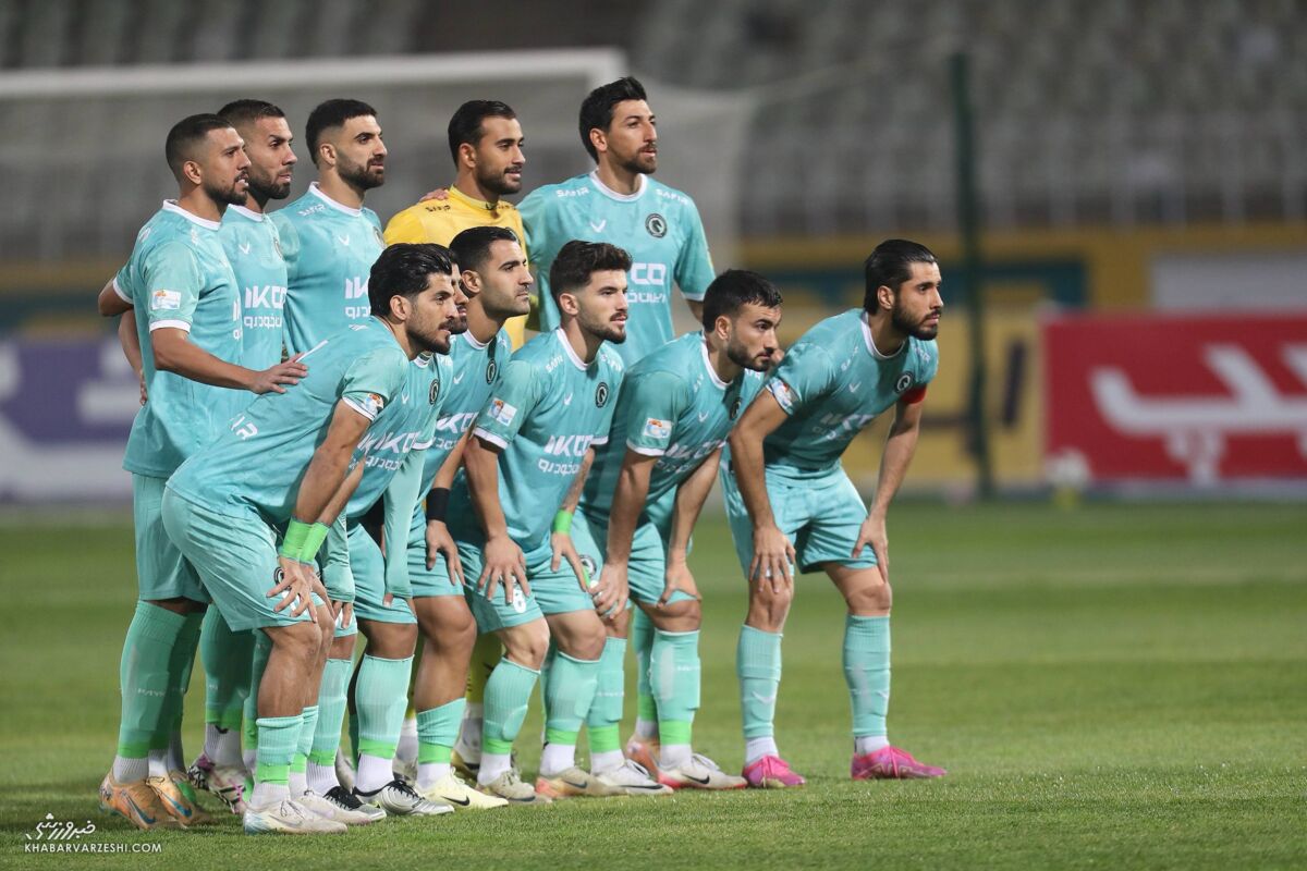 415494 عکس تیمی پیکان مقابل پرسپولیس