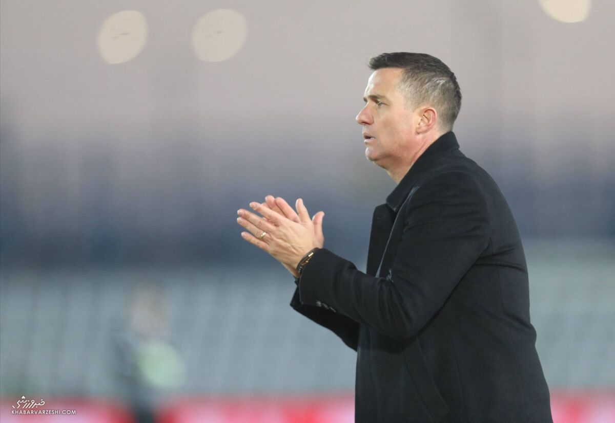 416283-3 سرمربی پرسپولیس