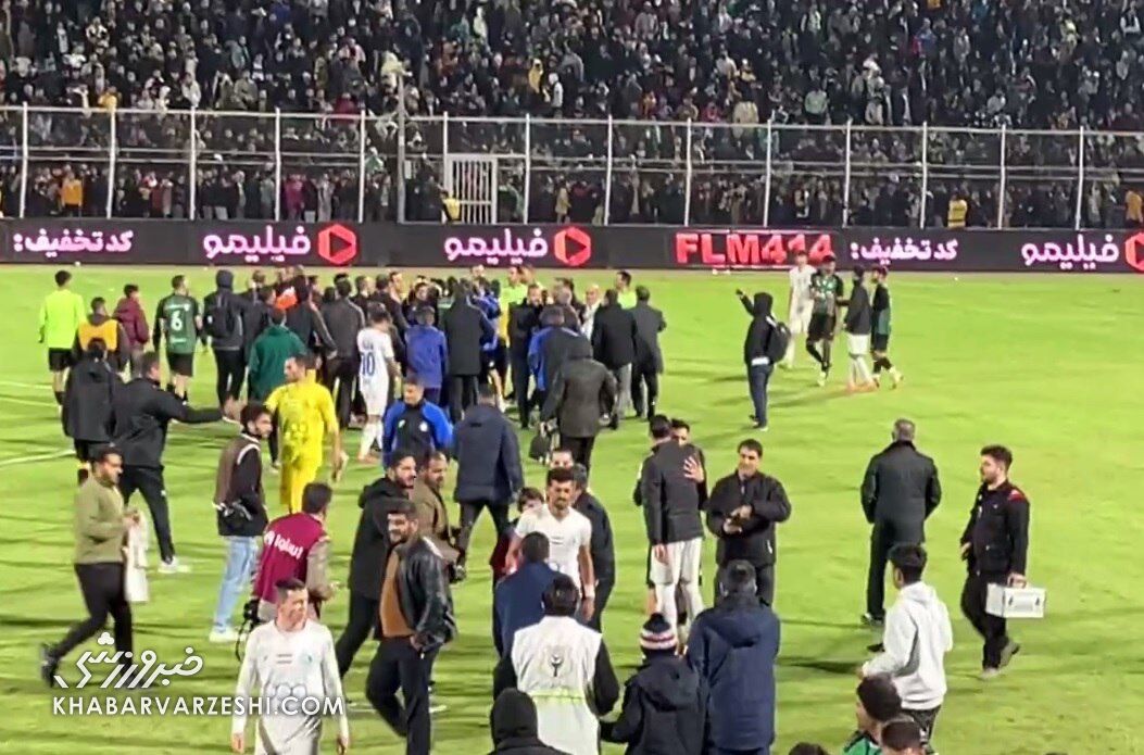 416545 درگیری شدید ساپینتو و رحمتی پس از سوت پایان +عکس