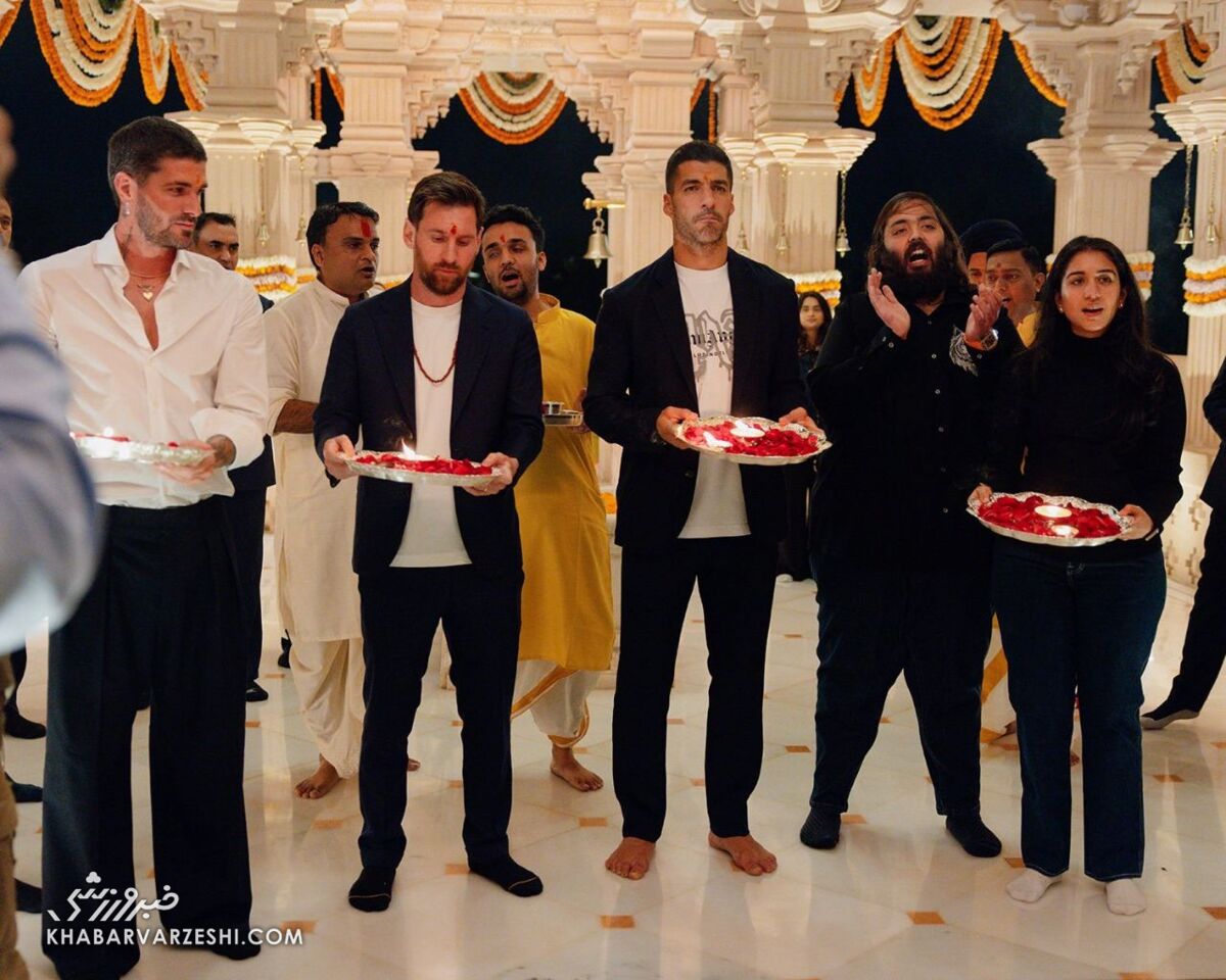 416664 مسی خال قرمز گذاشت و به خدای هندیها سجده کرد! +عکس