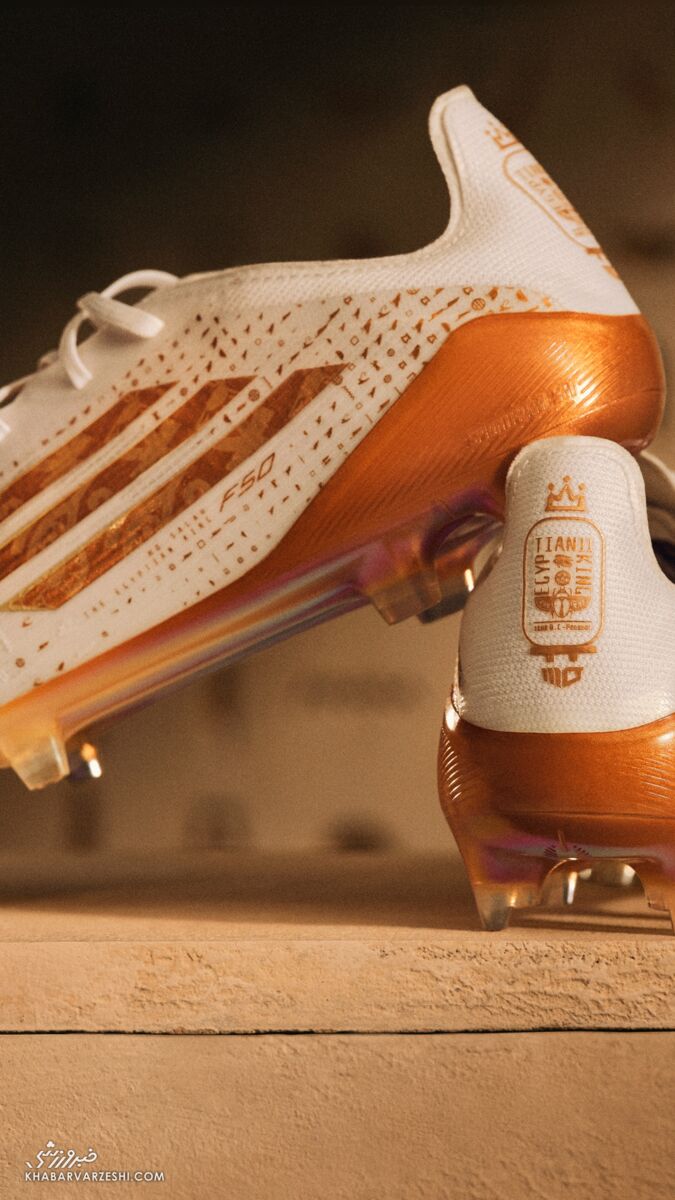 طراحی کفش ویژه آدیداس به افتخار محمد صلاح
