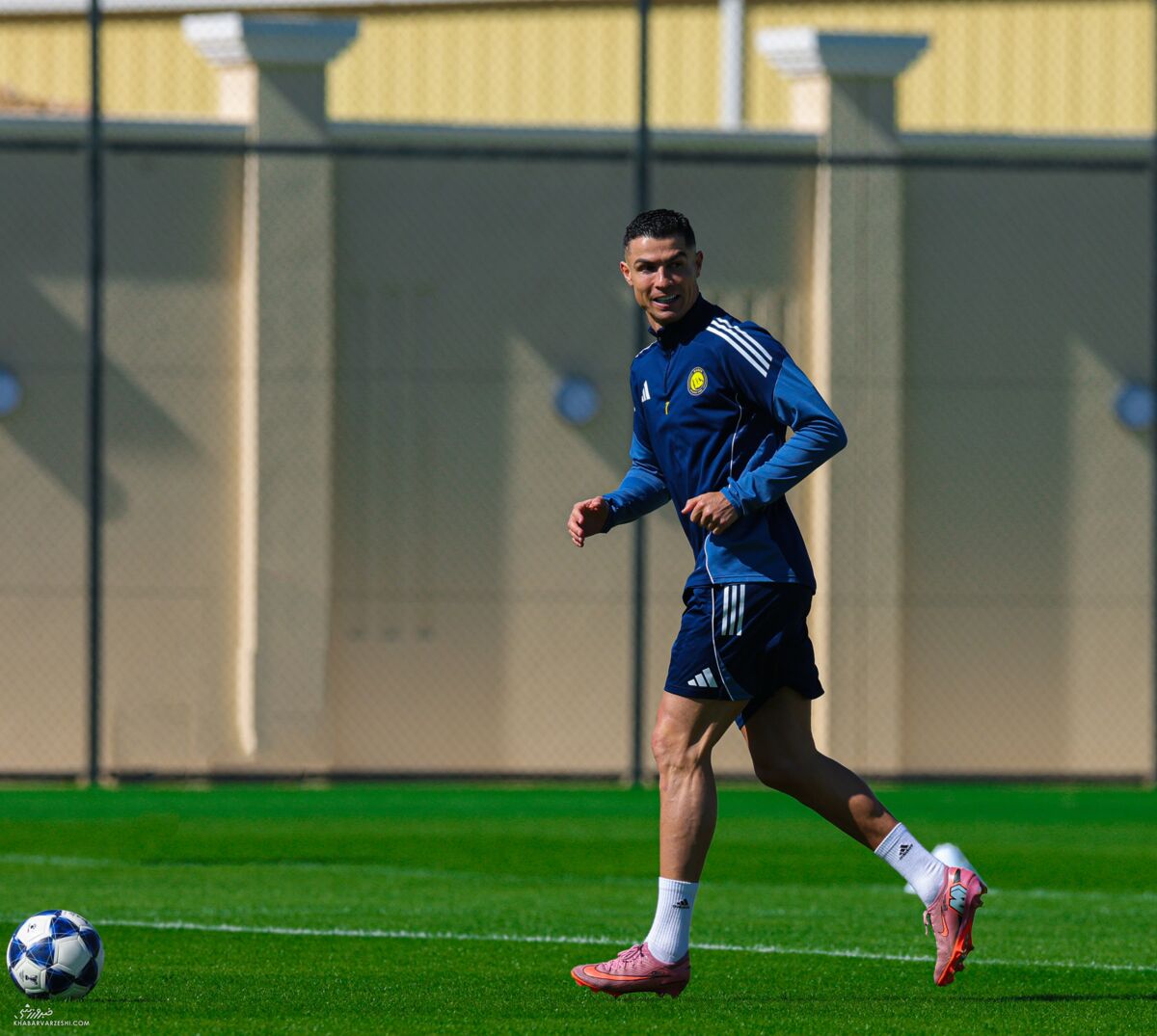 کریستیانو رونالدو با کفش نایکی در تمرین النصر