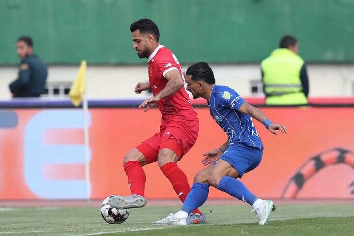 4548946 تساوی پرسپولیس و استقلال در دیداری سرد و بیروح/ دوئل برزیلی و پرتغالی به تساوی نفسگیر سرخابیها در دربی ختم شد