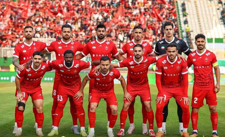 4548951 تساوی پرسپولیس و استقلال در دیداری سرد و بیروح/ دوئل برزیلی و پرتغالی به تساوی نفسگیر سرخابیها در دربی ختم شد