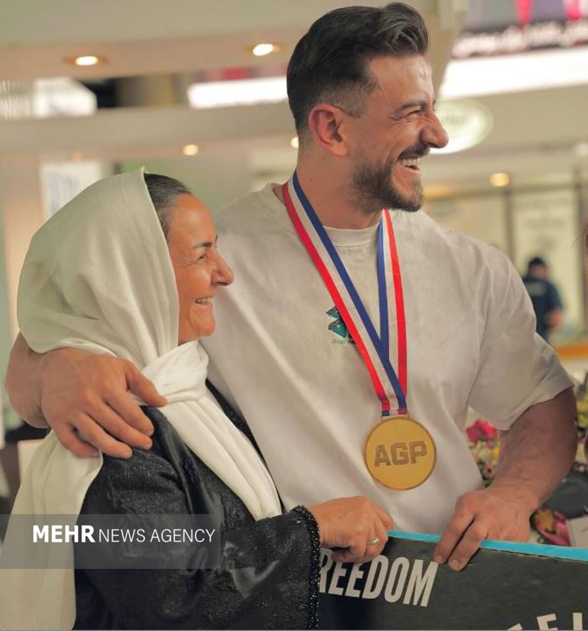 5721972 روزهای خیلی سختی را پشت سر گذاشتم/ فراتر از یک باشگاه برای استعدادیابی