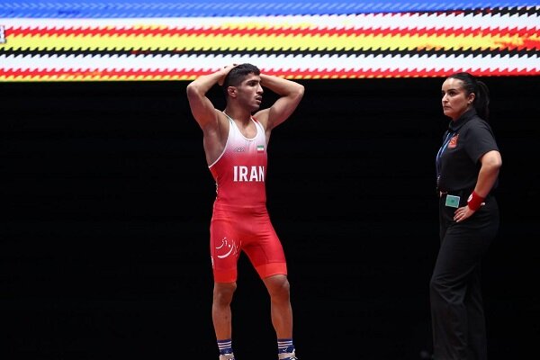 5784161-1 حالا که «مُضر» هستیم از کشتی میرویم/ دبیر به اقدام درستکار رسیدگی کند