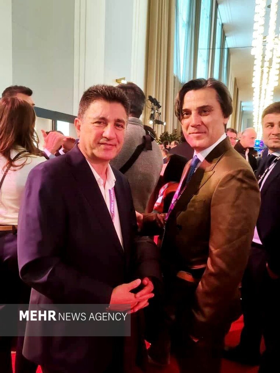 قرعه‌کشی جام جهانی با حضور نمایندگان ایران/ ستاره‌ها روی فرش قرمز