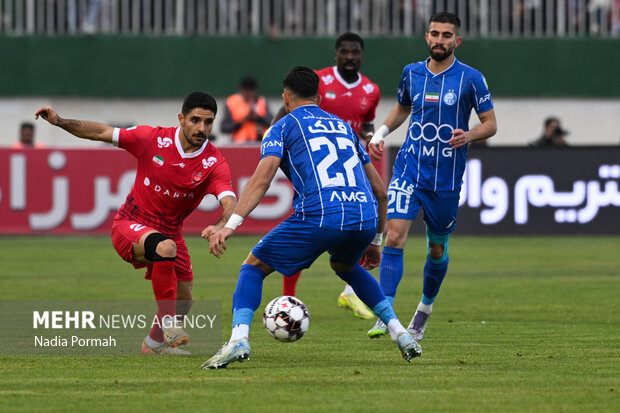 5810356 بحران گلزنی در لیگ برتر؛ سپاهان از ناکامی رقبا جان گرفت