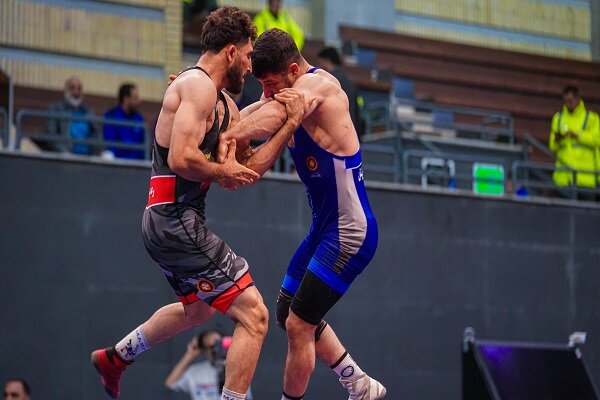 چرخه انتخابی کشتی گیران فرنگی را بی‌انگیزه می‌کند/ جام تختی دیده نشد