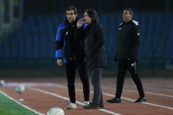 5819807 چند دستگی در استقلال/ ساپینتو نتایج ضعیف را گردن دیگران میاندازد!