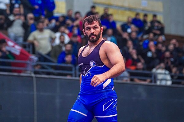 5821733-1 خوب، بد و زشت لیگ کشتی آزاد؛ از بازگشت یزدانی تا جنجال و شعار عجیب!