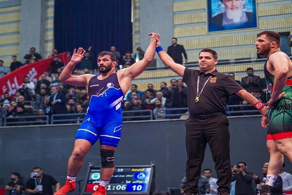 5821740 گلایه شدید رئیس سازمان لیگ کشتی؛ تماشاگرنماها به کشتی خدشه وارد کردند