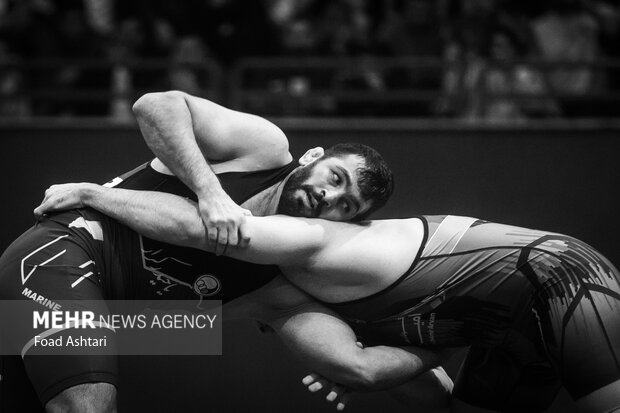 5822299-1 مراد محمدی: از دیدن حسن یزدانی شوکه شدم/ با روسیه تفاوت زیادی نداریم