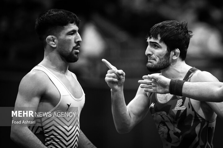 5822562 خوب، بد و زشت لیگ کشتی آزاد؛ از بازگشت یزدانی تا جنجال و شعار عجیب!