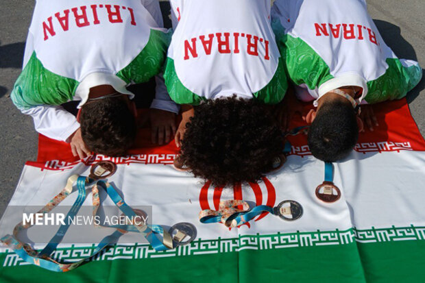 5823988 دخترانی که با عروسک آمدند و با مدال برگشتند/ «من با این ورزش زندهام»