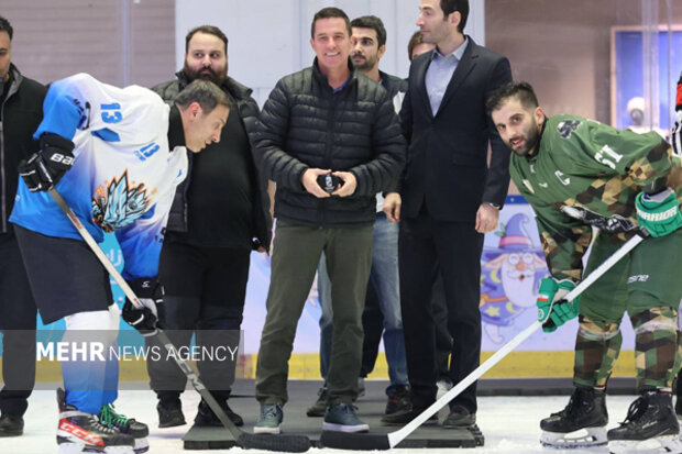 سرمربی پرسپولیس به یک رشته جدید علاقمند شد + عکس