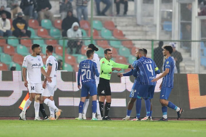 گل‌گهر سد راه استقلال شد/ سقوط آبی‌ها به رده ششم جدول