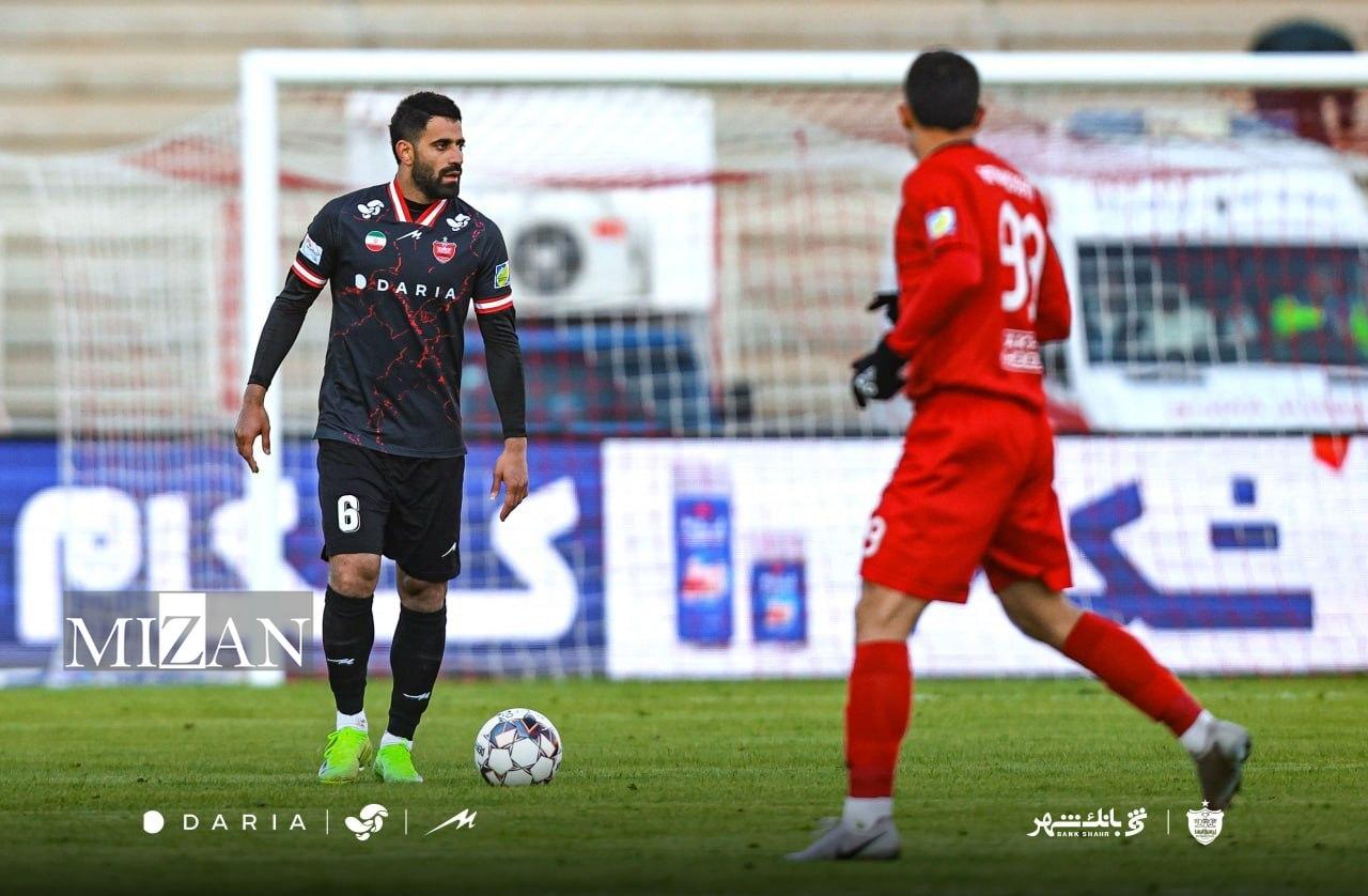 حلالی: آمدن اوسمار مسکن بود؛ به آینده این فصل پرسپولیس خوش‌بین نیستم/ اگر در استادیوم‌ها اینطوری به پیشکسوتان توهین شود، باید در فوتبال را ببندیم!