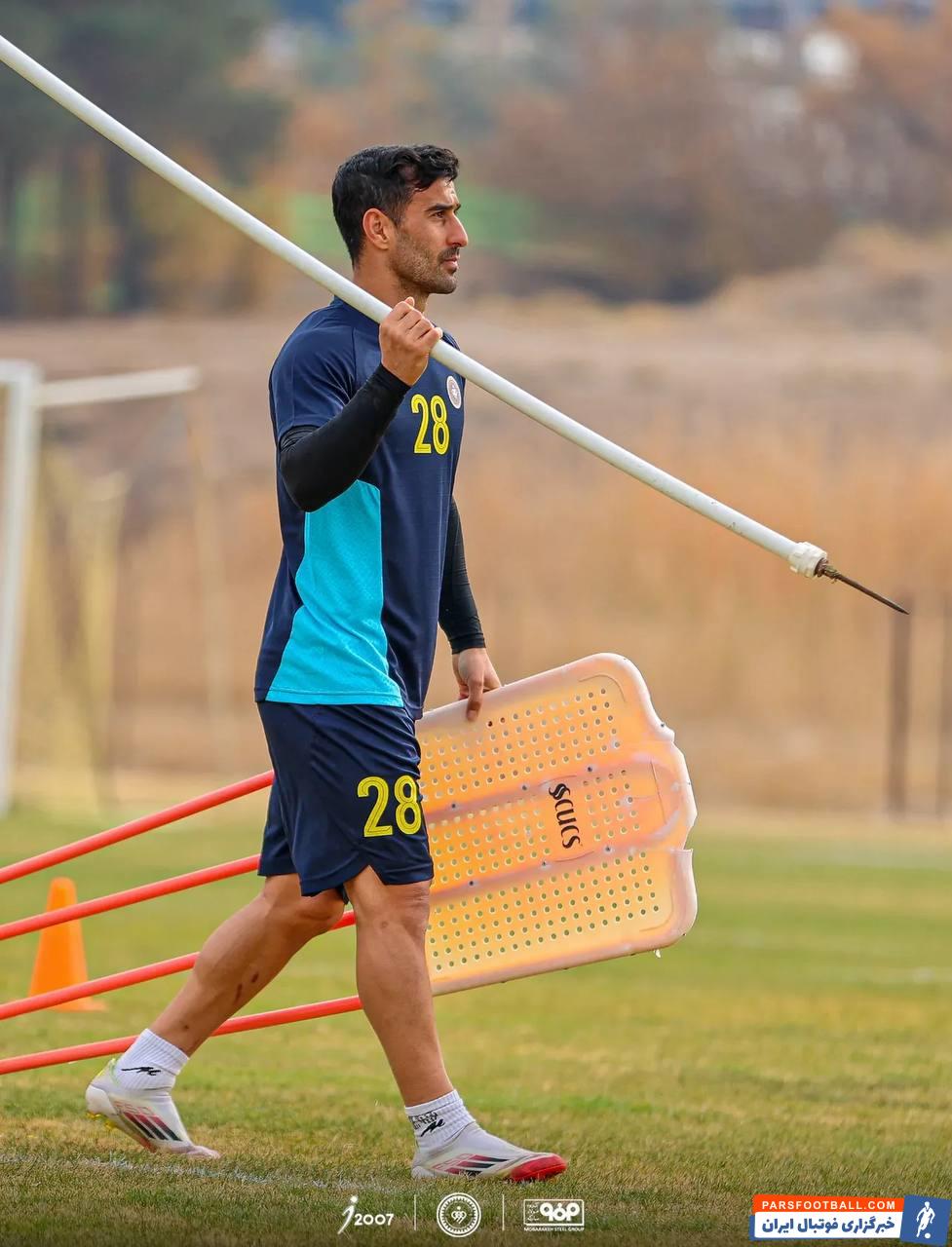 لحظه جالب از احسان حاج صفی در تمرین سپاهان 