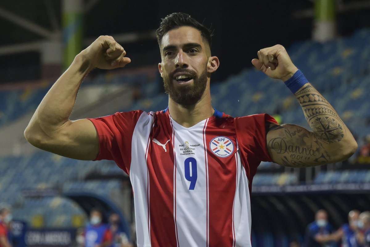 e5u6gnnxiaairbigabriel_avalos_54378 گابریل آوالوس در تیم ملی پاراگوئه