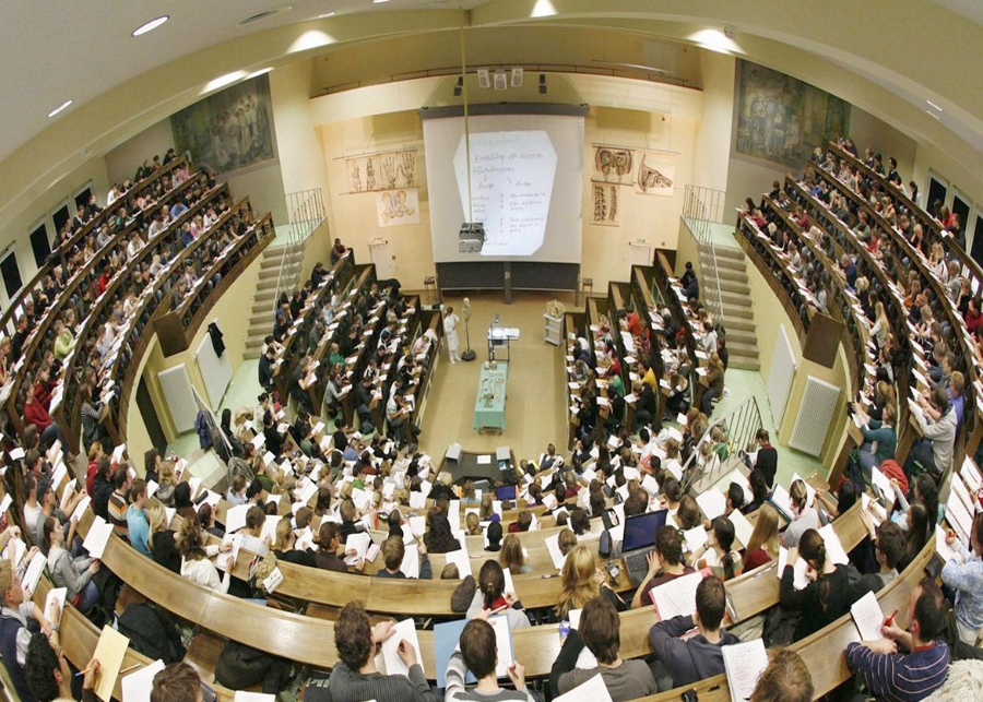 ee7064fd-b3d0-4148-b013-8c36d3958987 تحصیل در دانشگاه های بین المللی آلمان