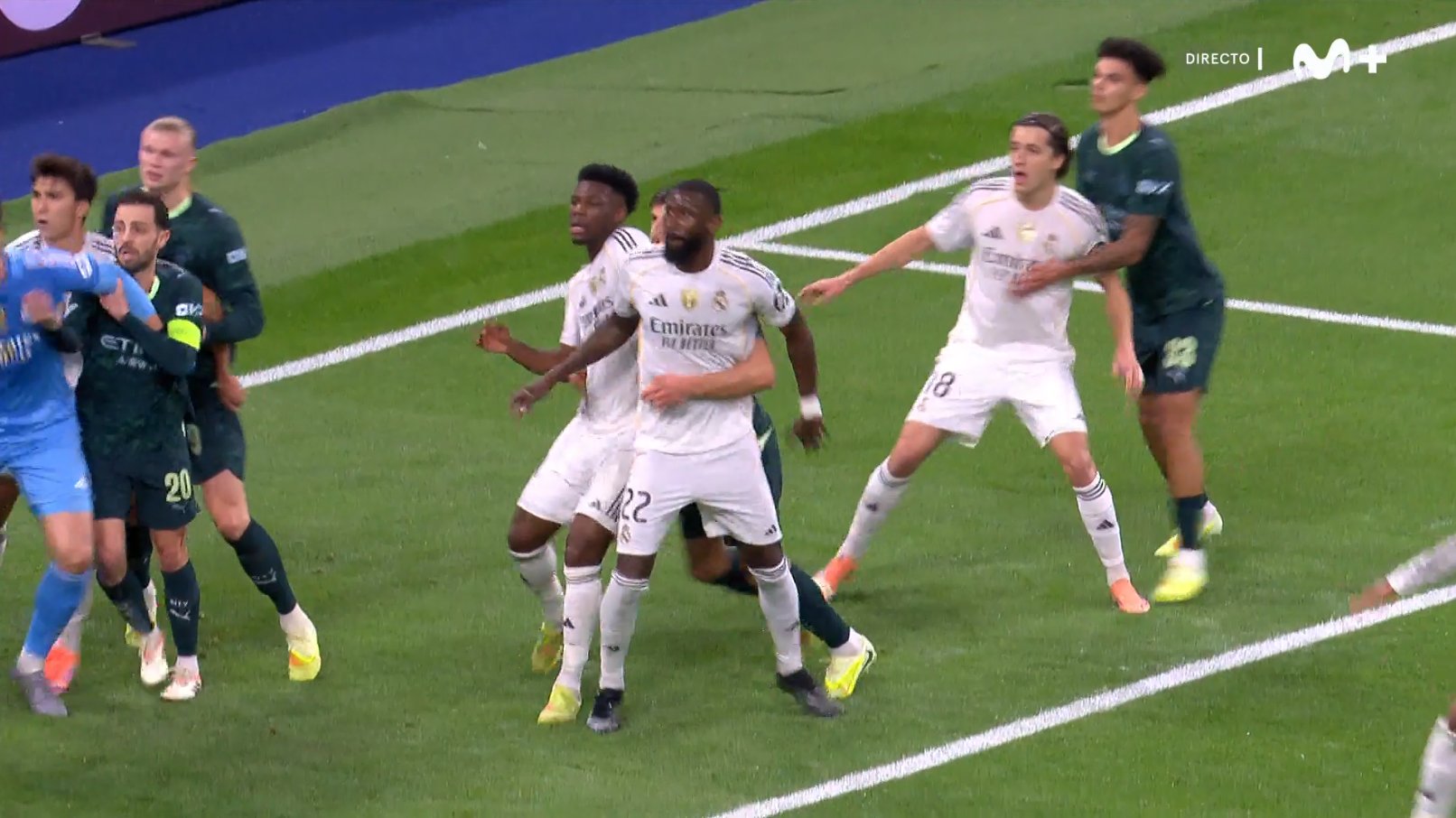 g71ir5vwaaapco7 صحنه گل اول منچسترسیتی مقابل رئال مادرید