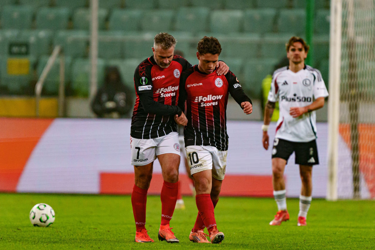 لی کاسکیارو - بازیکن جبل الطارقی تیم لینکولن رد ایمپس