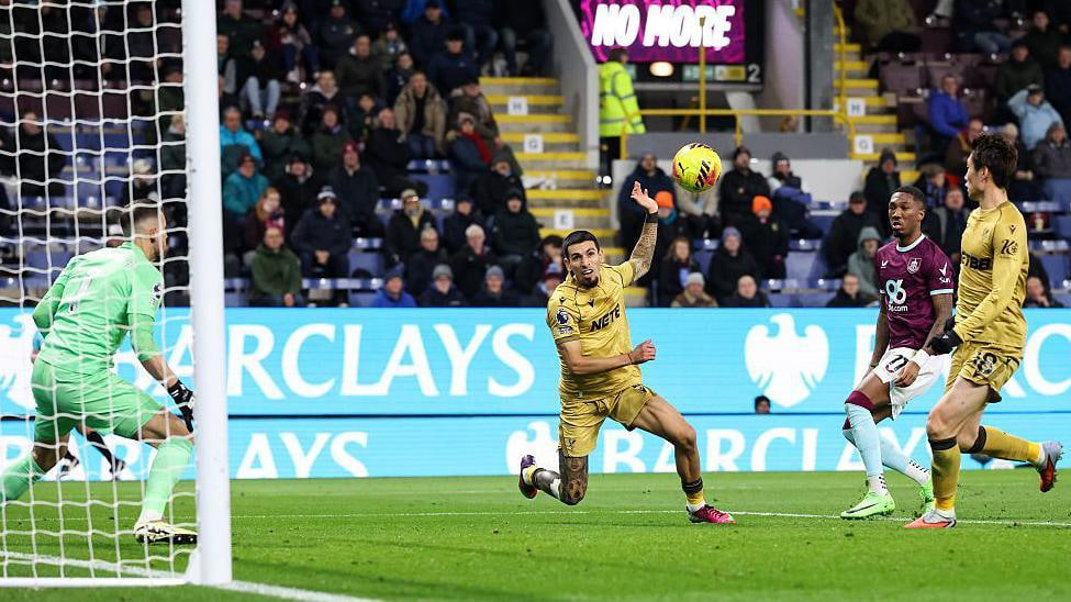 photo_2025-12-04_23-39-27