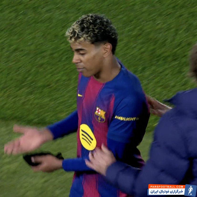 ناراحتی لامین یامال به خاطر تعویض در دیدار بارسلونا برابر فرانکفورت