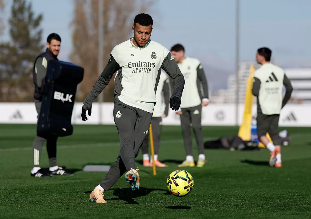 photo_2025-12-13_16-02-31 کیلیان امباپه در تمرینات رئال مادرید