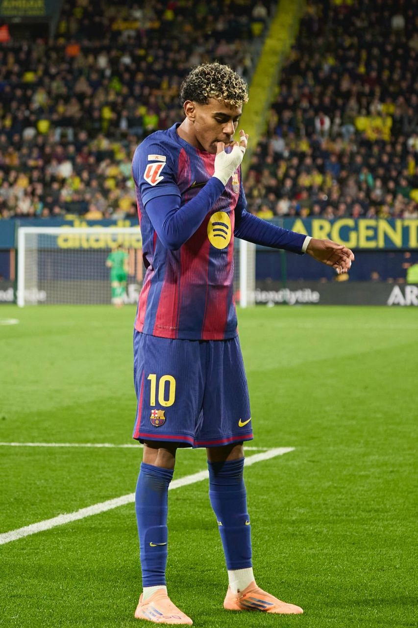 photo_2025-12-21_20-58-52 لامین یامال پس از گلزنی مقابل ویارئال در لالیگا - وینگر اسپانیایی بارسلونا