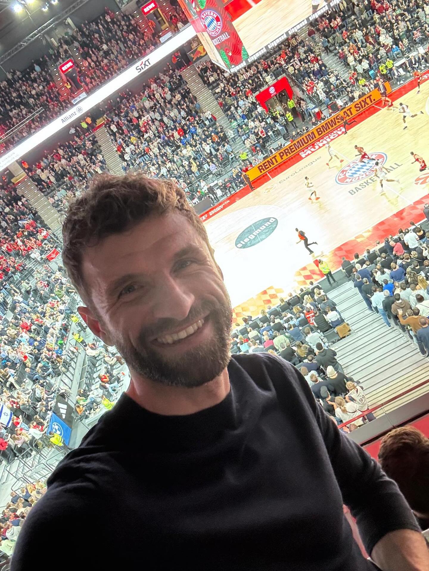 photo_2025-12-25_01-36-28 توماس مولر