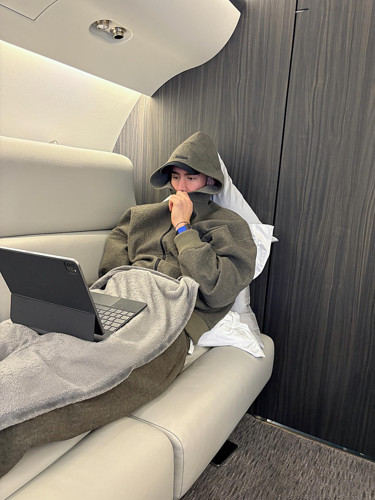 photo_2025-12-25_01-38-40 دوشان ولاهوویچ