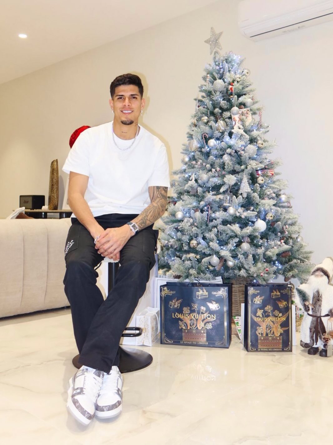 پیرو هینکاپیه